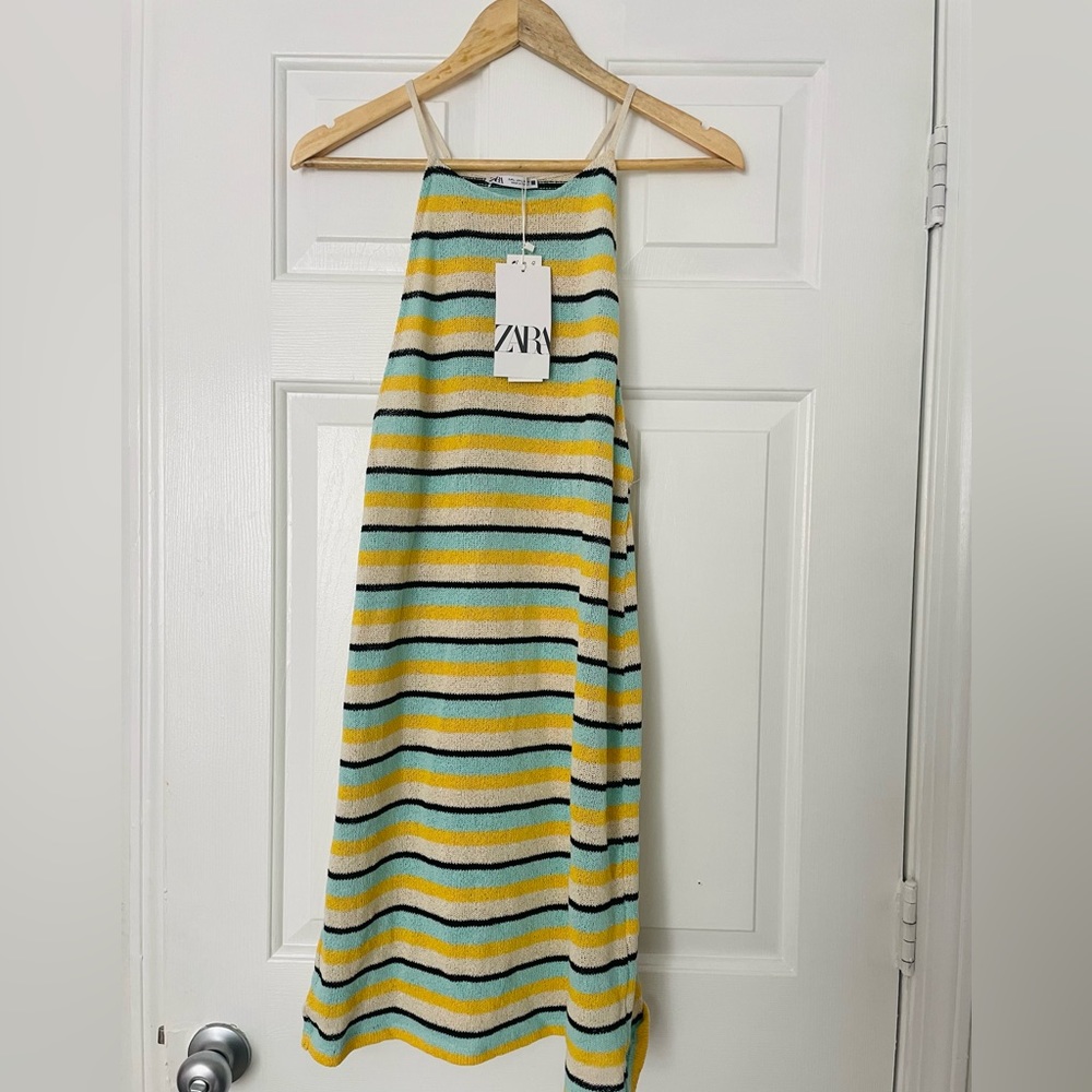 Zara halter style dress size L NWT
